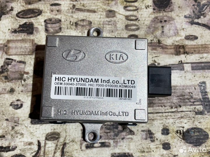 Блок управления бензанасосом Kia Quoris 2015 рест