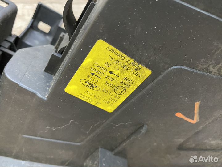 Фара передняя правая Ford Mondeo 3 143119