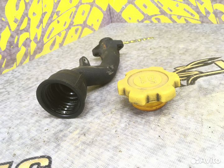 Горловина маслозаливная Субару Импреза Форестер