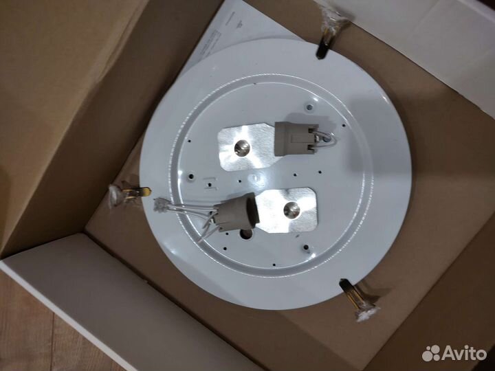 Светильник потолочный