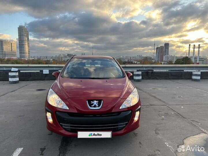 Peugeot 308 1.6 МТ, 2010, 144 000 км