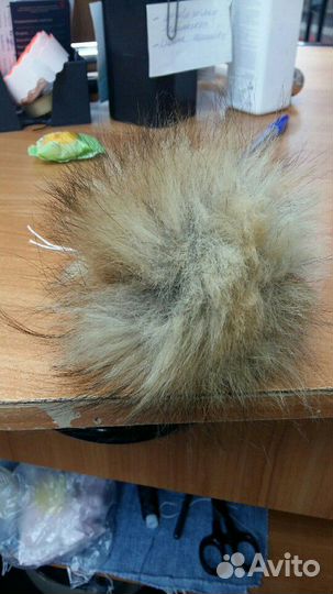 Меховые помпоны
