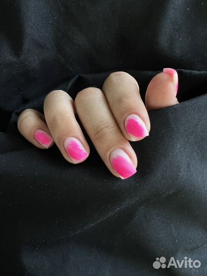 Маникюр/педикюр в студии