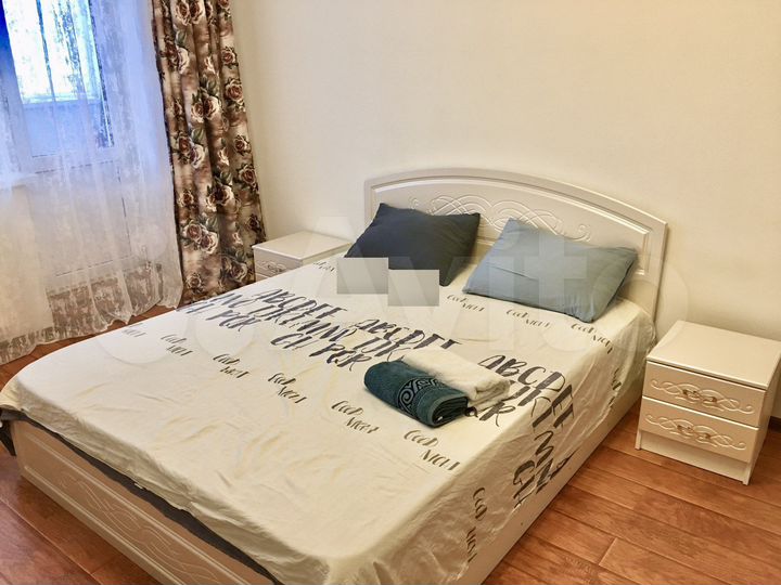 2-к. квартира, 56 м², 4/10 эт.