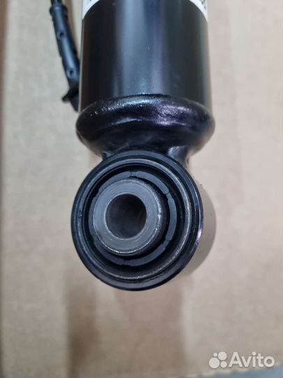 Амортизатор задний правый Opel astra J GTC