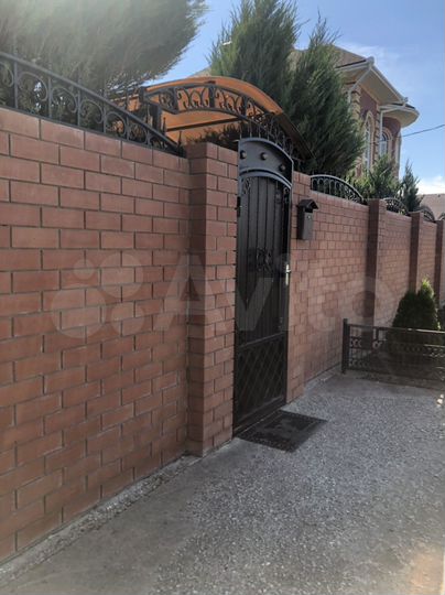 Дом 160 м² на участке 12,8 сот.