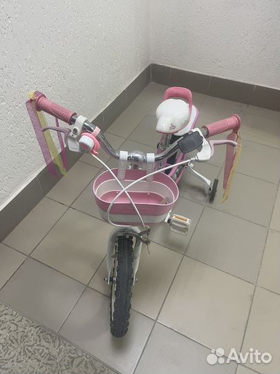 Детский велосипед Royal Baby Little Swan New