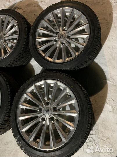 R17 Bridgestone Blizzak Ice 225/45, PCD 5x120 DIA 38