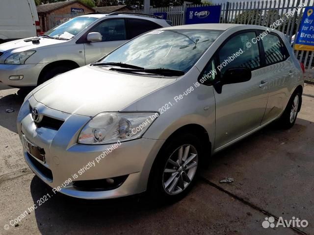 Разбирается Toyota Auris E150 1ZR-FE 5 стп