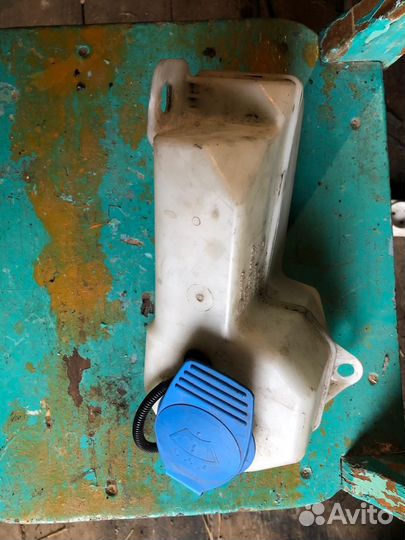 Бачок омывателя Ауди А4 B7