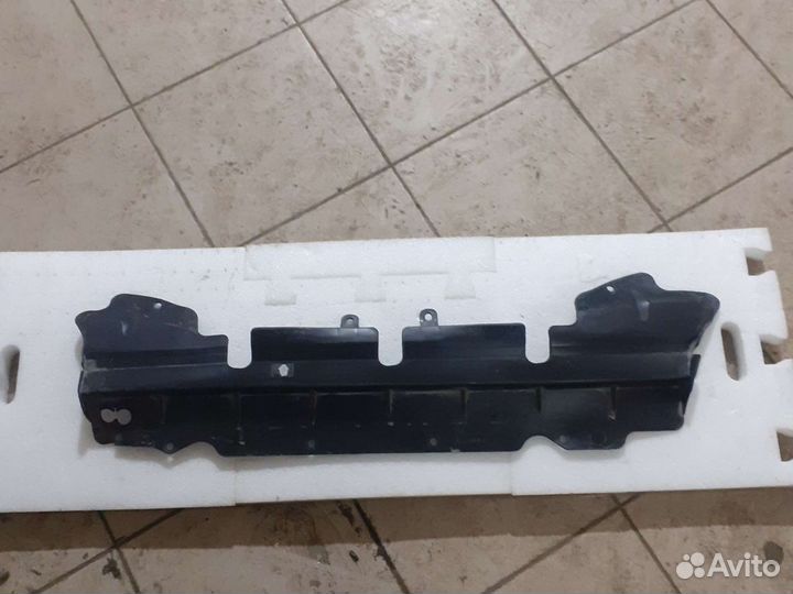 Дефлектор радиатора нижний Ford Transit