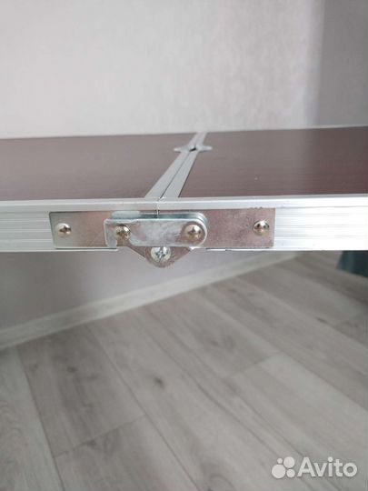 Стол складной с стульями