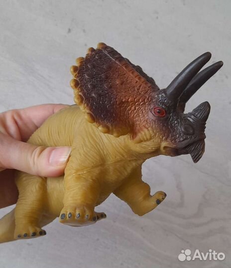 Динозавр Трицератопс