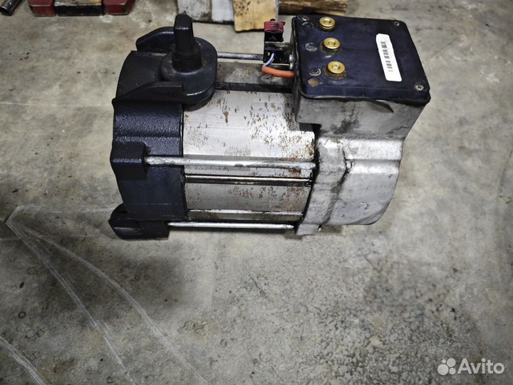 Jungheinrich-51091789 двигатель насоса