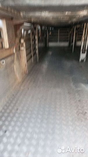 Полуприцеп для перевозки скота Lecitrailer P3S, 2008