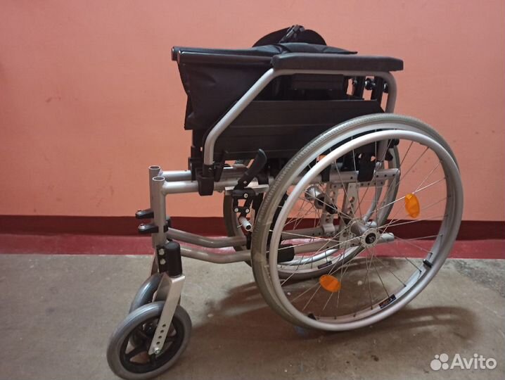 Инвалидная коляска 