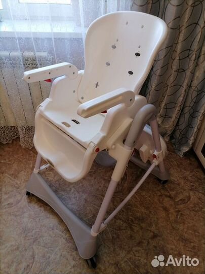 Стульчик для кормления babyton