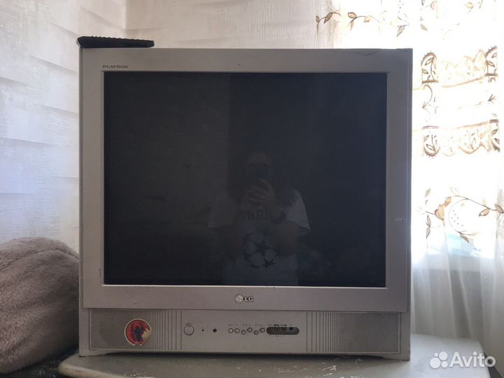 Продаю телевизор бу