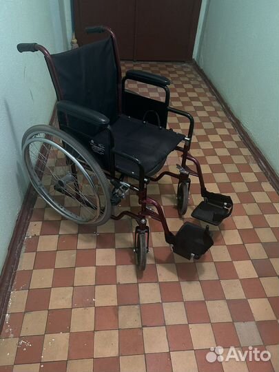 Инвалидная коляска складная бу