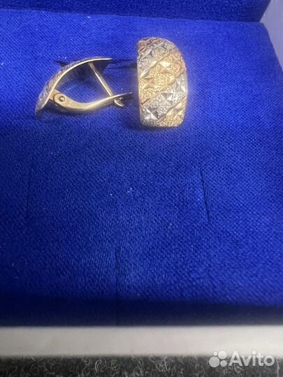 Золотые серьги