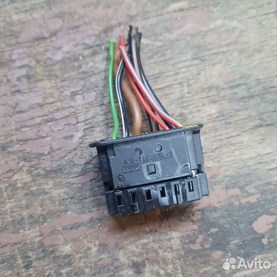 Разъём, фишка, штекер 6925610 Bmw 3-Series E90