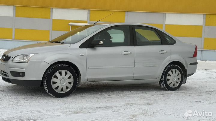 Ford Focus 1.6 МТ, 2008, 241 000 км