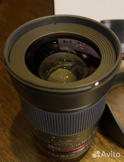 Объектив Samyang 35mm F/1.4 AS UMC (Canon EF)