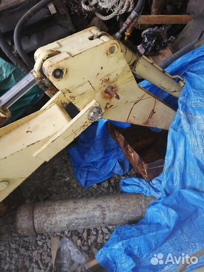 Навесной экскаватор