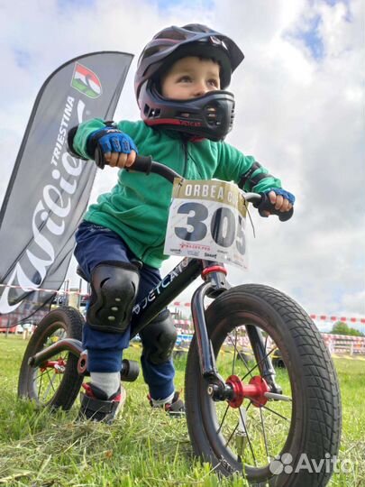 Беговел jetcat 12 freestyle