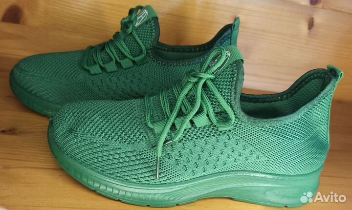 Кроссовки женские летние