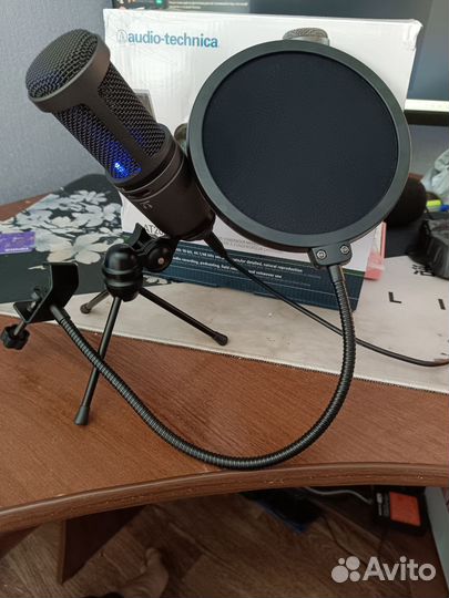 Микрофон студийный