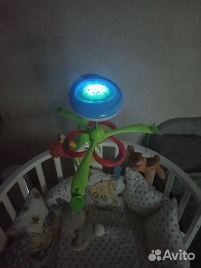 Музыкальный мобиль на кроватку с подсветкой