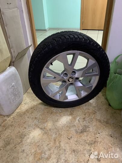 Nokian Hakkapelita R3 225/50/R17