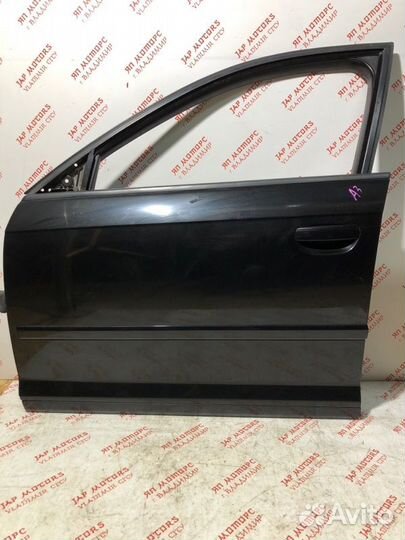 Дверь боковая передняя левая Audi A3 8P caxa 1.4