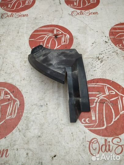 Декоративная накладка торпедо левая Infiniti Fx35