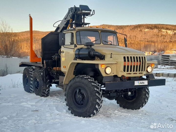 Урал лесовоз с гм