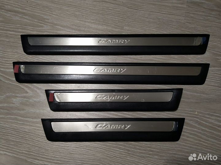 Комплект накладок на пороги Камри V50 с 2012г. по