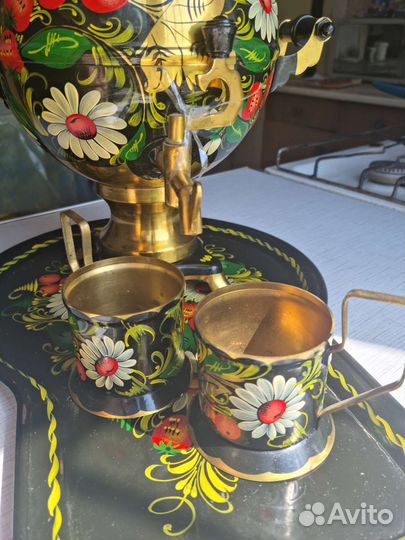 Самовар с подносом и подстаканниками электрическ