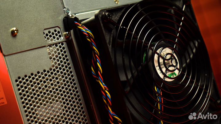 Antminer S21 200 TH Новый