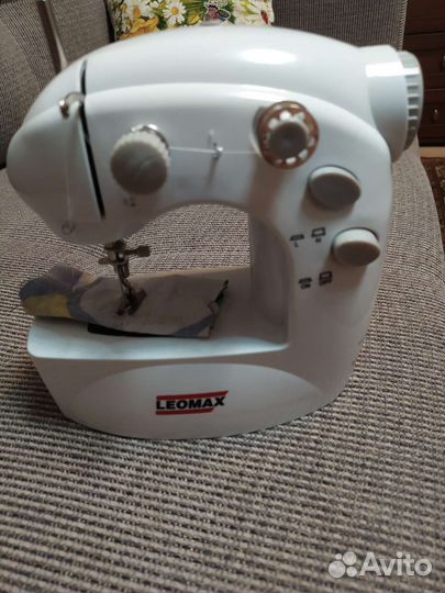 Машинка швейная, детская