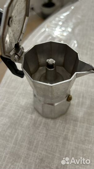 Гейзерная кофеварка