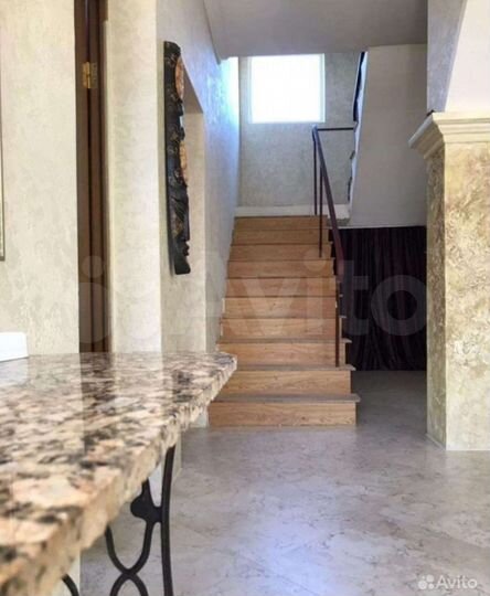 Комната 14 м² в 3-к., 2/2 эт.