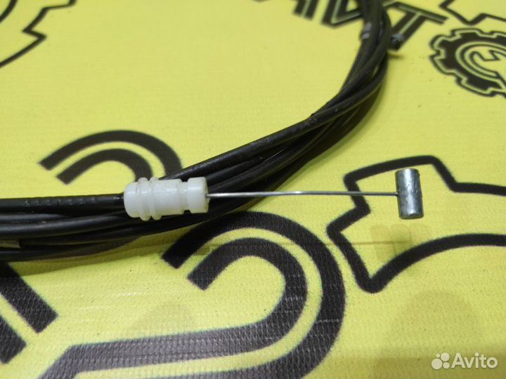 Тросик багажника Nissan Primera QP12 QG18DE