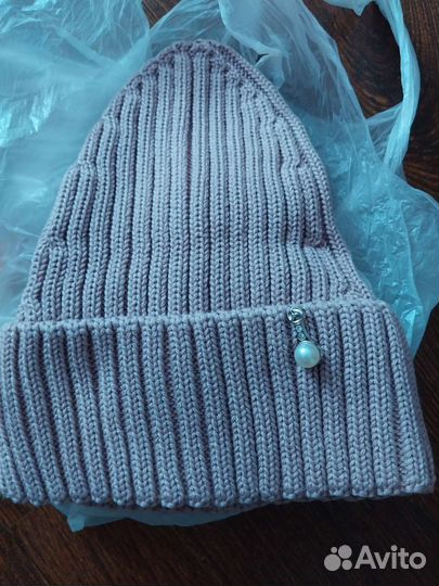 Женская шапка