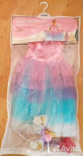 Новогодние костюмы клубнички и единорожки