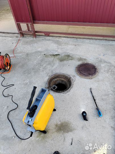 Устронения засоров в унитазе, трубы канализации