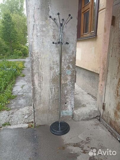Вешалка напольная, б/у