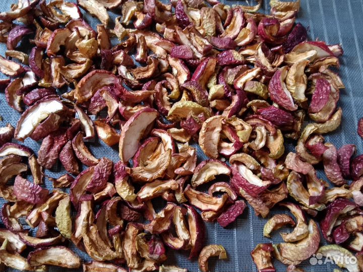 Сушёные яблоки и груши в чайном наборе