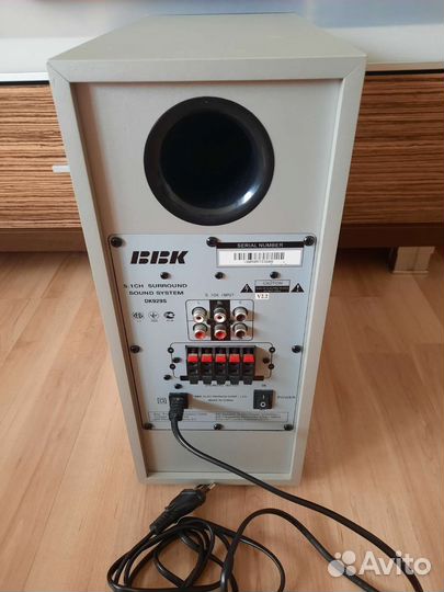 Сабвуфер и колонки от кинотеатра BBK