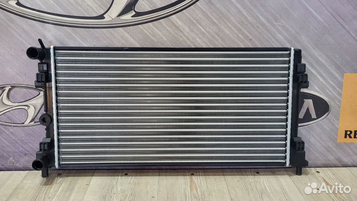 Радиатор охлаждения двигателя основной Volkswagen